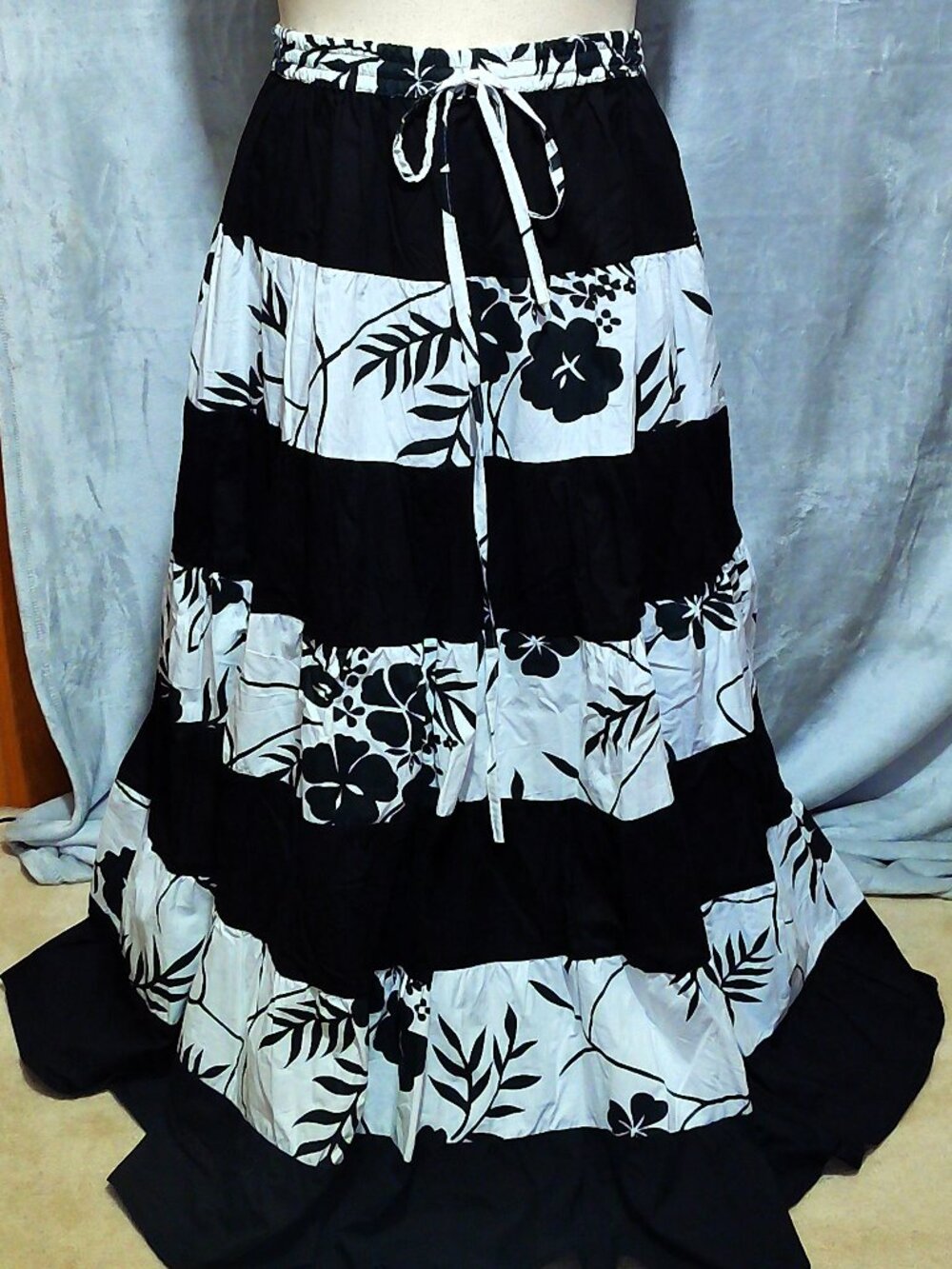 Amoghah Fashion Maxi Skirt Black & White